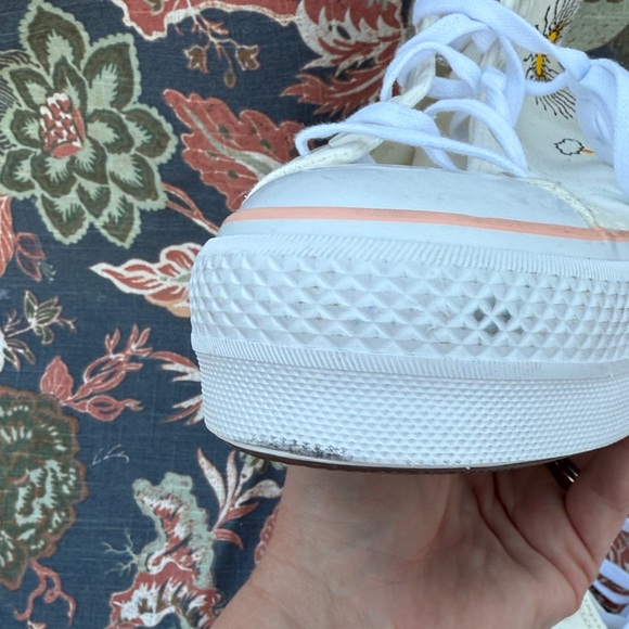 Stylish High-Top Cream Sneakers - Picture 13 of 13